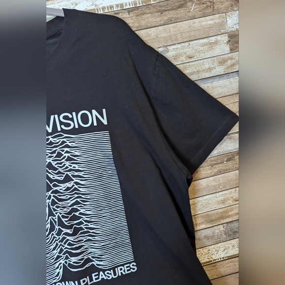 NWT Joy Division Unknown Pleasures Black Cotton Short Sleeve Logo Tee - Picture 5 of 13